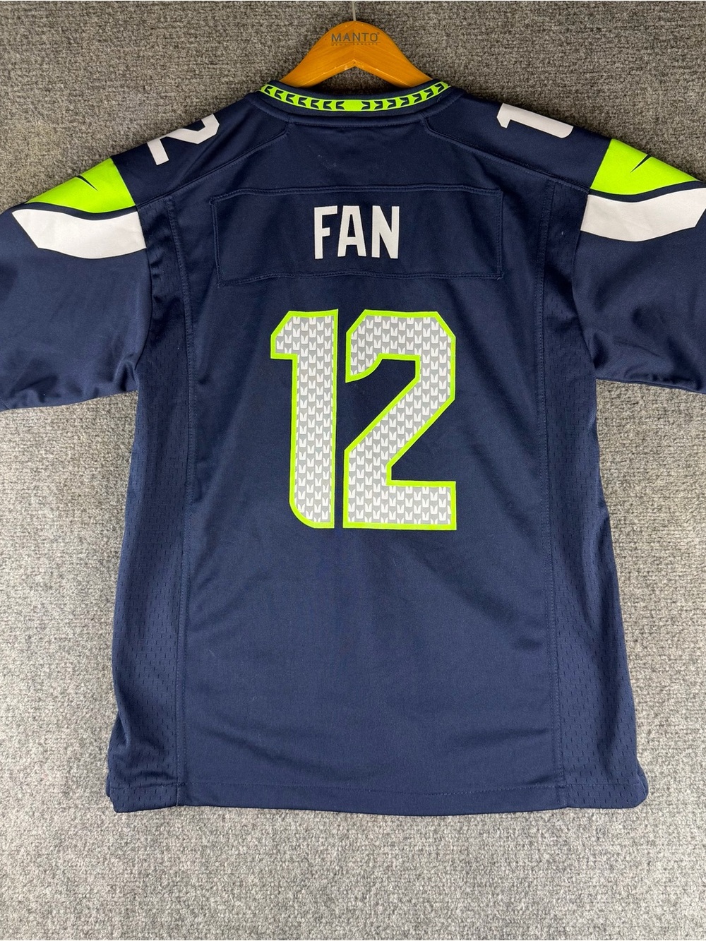 Nike Seattle Seahawks Jersey Womens Large Blue Fan 12 NFL Football Home Kit - Picture 3 of 8